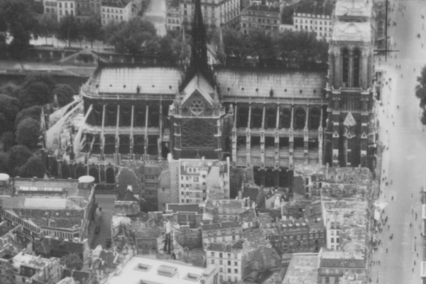 A black and white photo of a cathedral